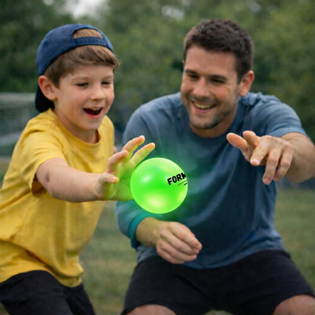 La balle réflexes lumineuses pour les sportifs et pour les enfants